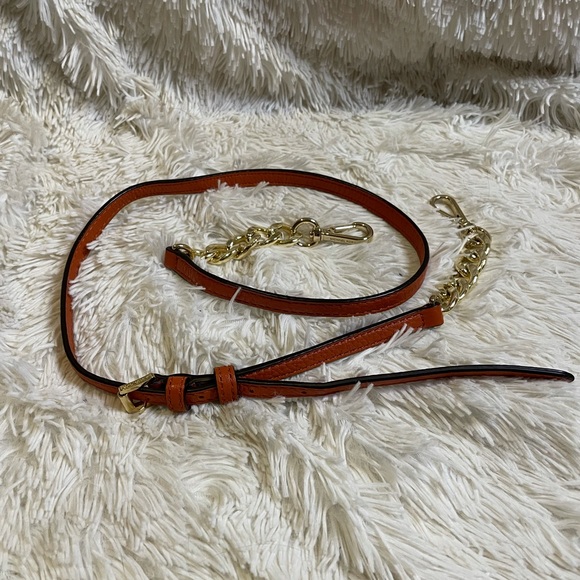 Michael Kors Large Weston Tassel Shoulder Bag - Picture 6 of 8